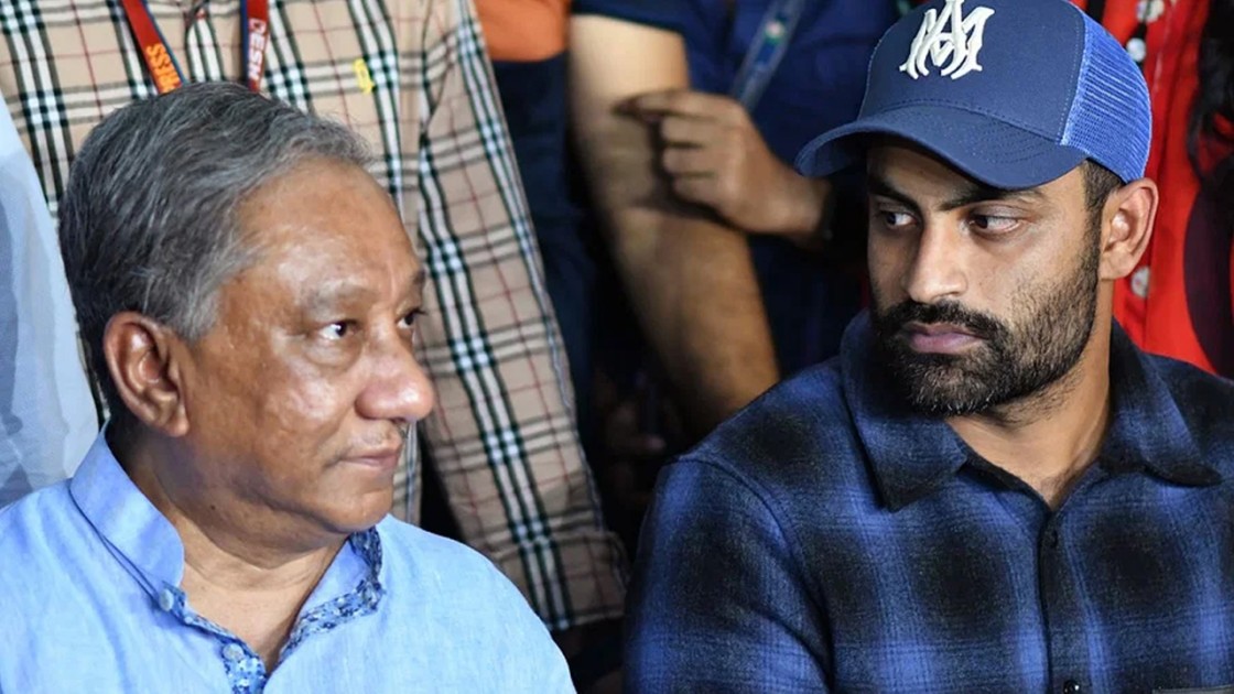 জরুরি বৈঠকে পাপনের বাসায় তামিম ইকবাল।